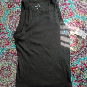 Hollister Set of 2 High Neck Tanks: Black and Red Size Medium